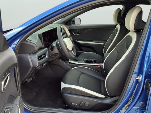 New 2026 Kia K4 GT-Line FWD image 13