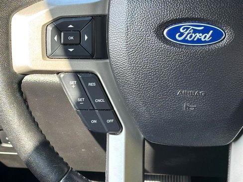 Used 2019 Ford F150 Lariat image 16