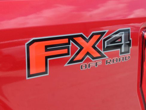 Used 2020 Ford F250 Lariat AWD/4WD image 10