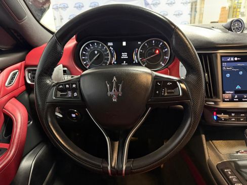 Used 2023 Maserati Levante GT AWD/4WD image 33