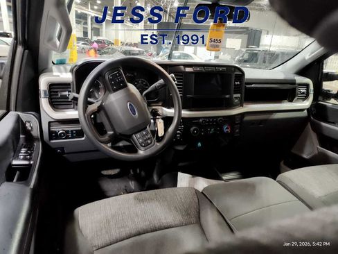 Used 2024 Ford F350 XLT image 6