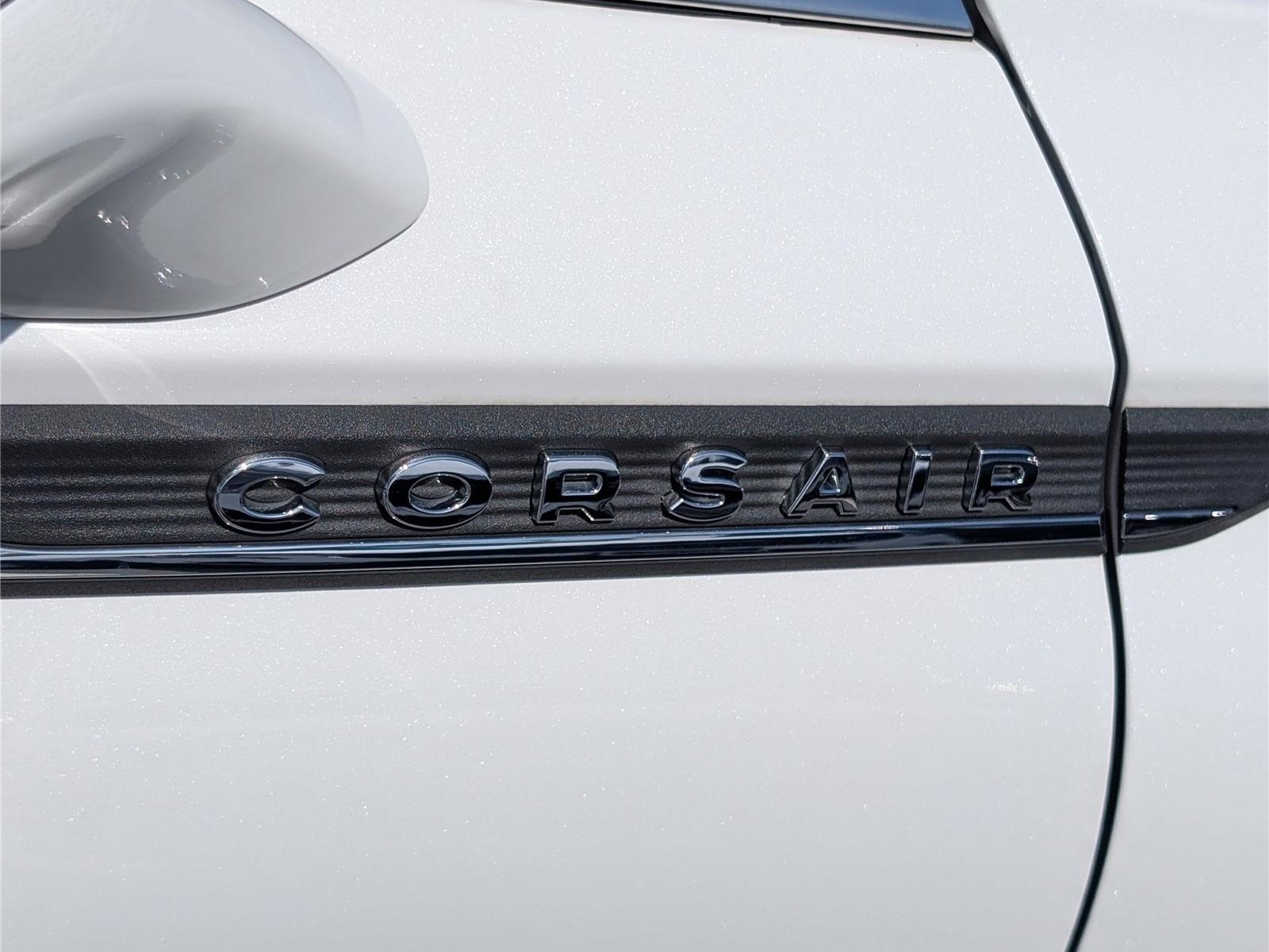 Used 2022 Lincoln Corsair AWD w/ Premium Package image 9