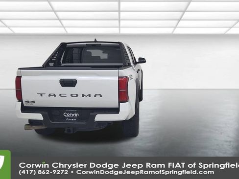 Used 2024 Toyota Tacoma 4x4 Double Cab image 13