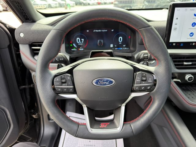 Used 2025 Ford Explorer ST AWD/4WD image 41
