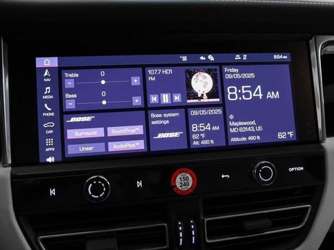 New 2025 Porsche Macan image 85