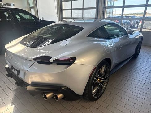 Used 2022 Ferrari Roma RWD image 6
