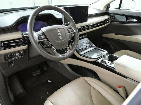 Certified 2022 Lincoln Nautilus Reserve w/ Equipment Group 201A AWD/4WD image 4
