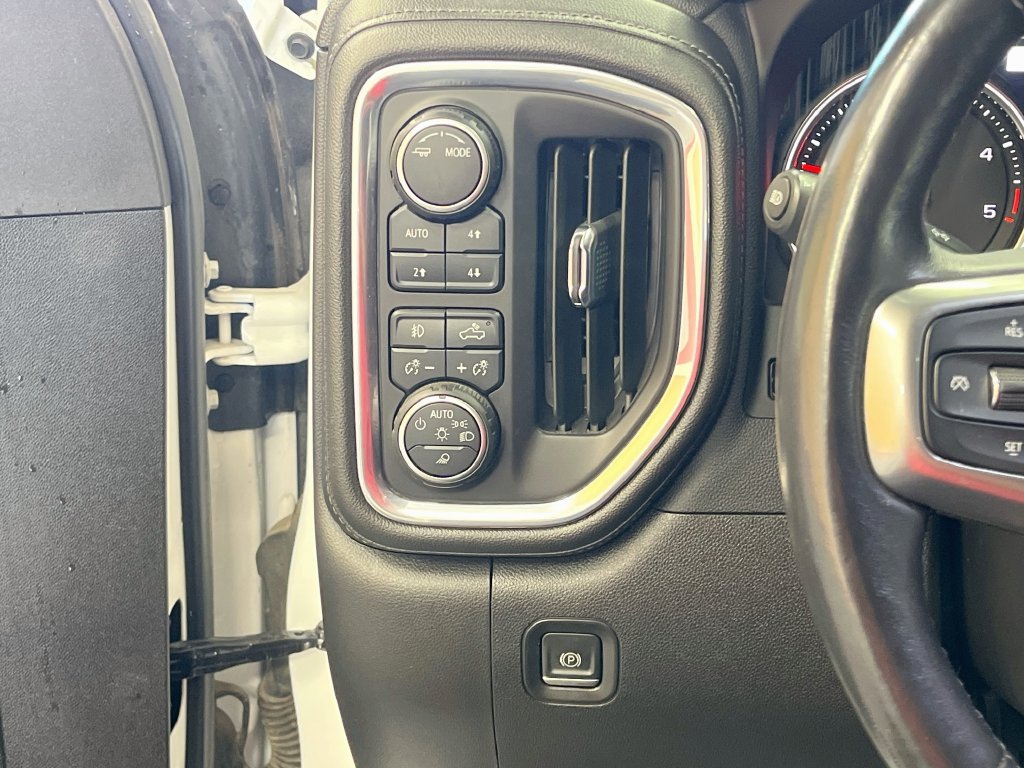 Used 2022 Chevrolet Silverado 2500 LTZ w/ LTZ Premium Package AWD/4WD image 10