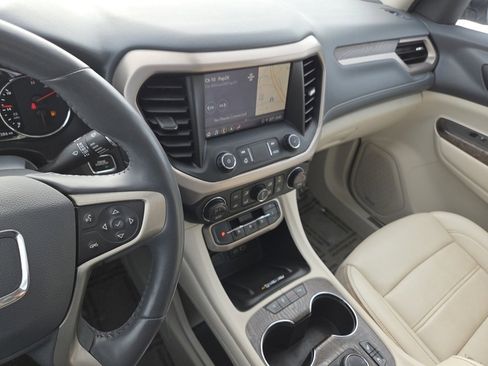 Used 2021 GMC Acadia Denali w/ Denali Technology Package image 33