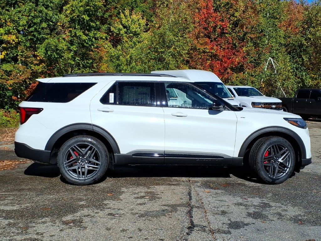 New 2027 Ford Explorer ST-Line w/ Premium Package AWD/4WD image 4
