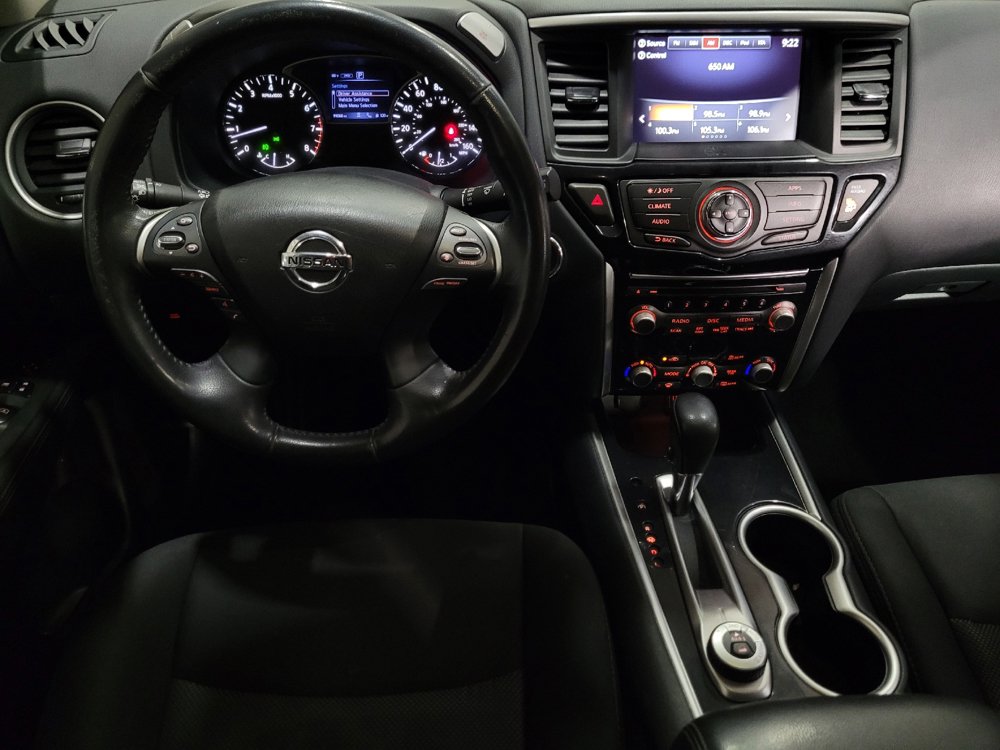 Used 2020 Nissan Pathfinder SV AWD/4WD image 22