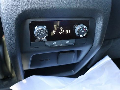 New 2026 Chevrolet Traverse Z71 w/ Enhanced Driving Package image 28