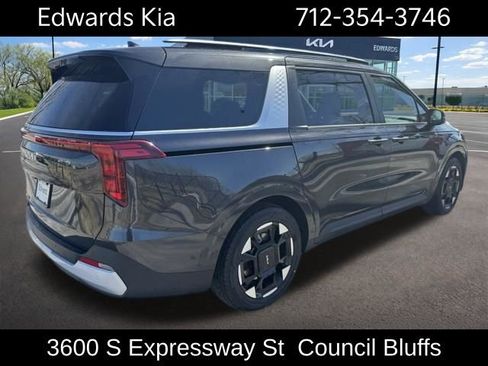 New 2026 Kia Carnival EX FWD image 8