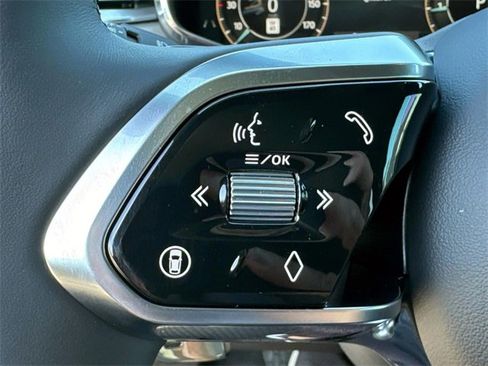 New 2025 Jaguar F-PACE R-Dynamic S image 26