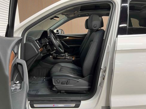 Used 2021 Audi Q5 e Premium w/ Convenience Package AWD/4WD image 4