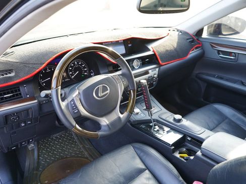 Used 2014 Lexus ES 350 FWD image 8
