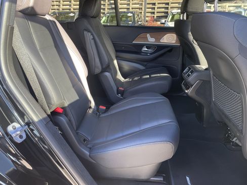 Certified 2023 Mercedes-Benz GLS 580 4MATIC image 47