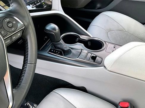 Used 2024 Toyota Camry XSE image 18