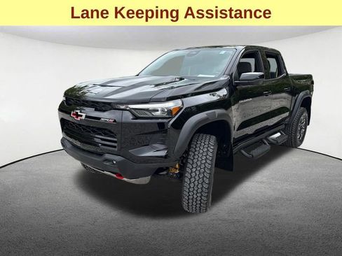 Used 2024 Chevrolet Colorado ZR2 AWD/4WD image 5
