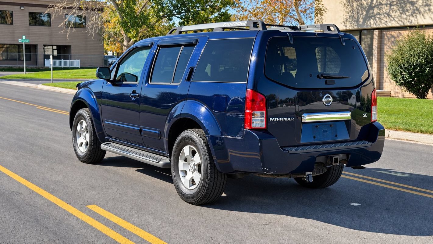 Used 2006 Nissan Pathfinder SE w/ (P01) Se Premium Pkg AWD/4WD image 3