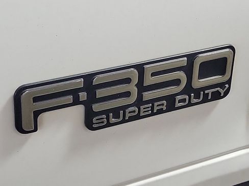 Used 2001 Ford F350 XL image 8