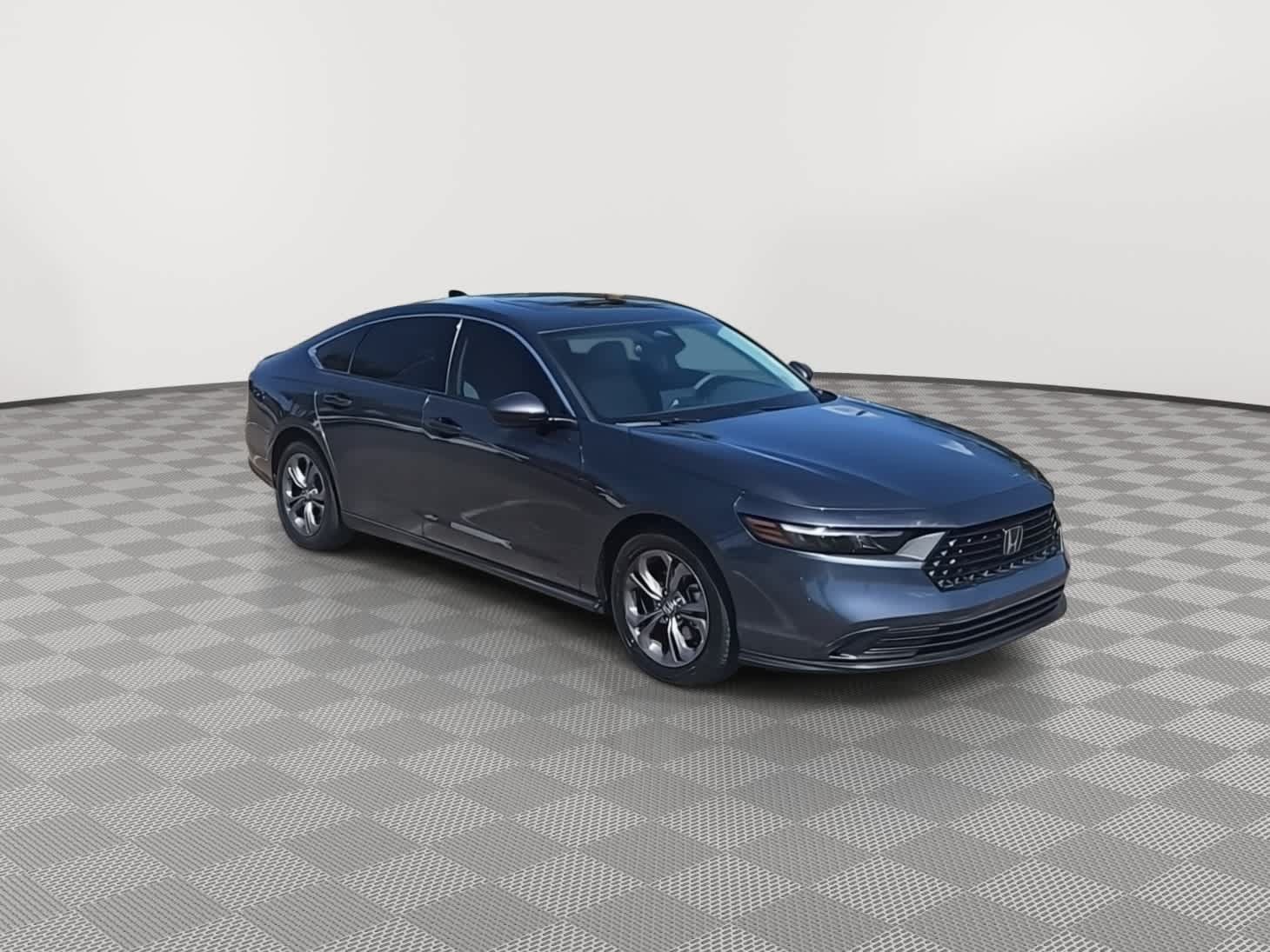 Used 2024 Honda Accord EX image 2