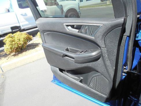 Certified 2024 Ford Edge SEL w/ Convenience Package AWD/4WD image 9