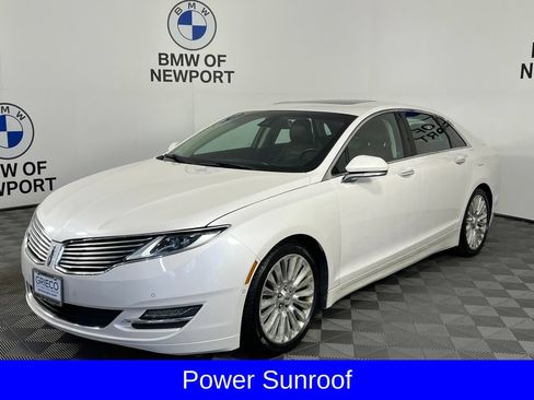 Used 2016 Lincoln MKZ AWD w/ Equipment Group 300A Reserve image 3