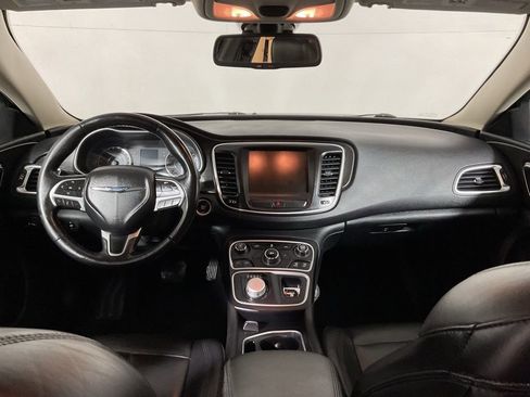 Used 2017 Chrysler 200 Limited Platinum image 23