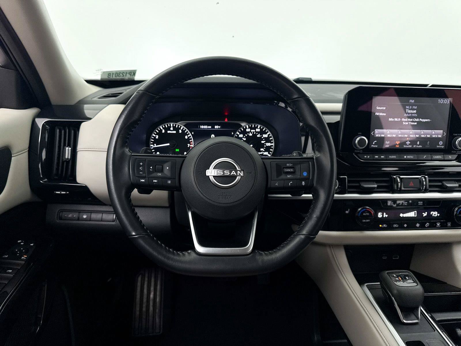 Used 2022 Nissan Pathfinder SV FWD image 3