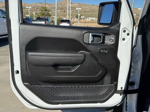 New 2026 Jeep Gladiator Rubicon image 25