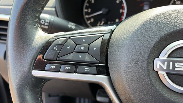 Certified 2023 Nissan Altima 2.5 SV w/ SV Premium Package AWD/4WD image 12