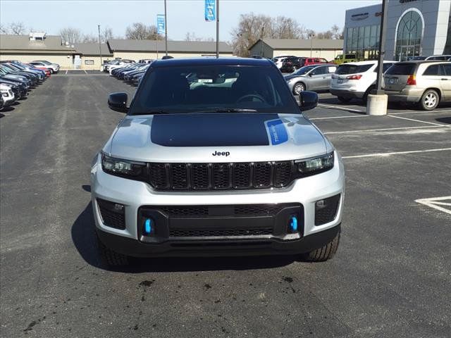 New 2023 Jeep Grand Cherokee Trailhawk AWD/4WD image 8