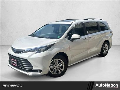 Certified 2025 Toyota Sienna XLE