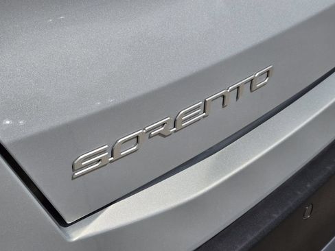 New 2026 Kia Sorento SX FWD image 8
