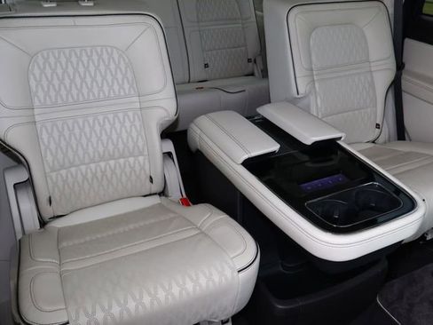 Used 2022 Lincoln Navigator Black Label AWD/4WD image 21