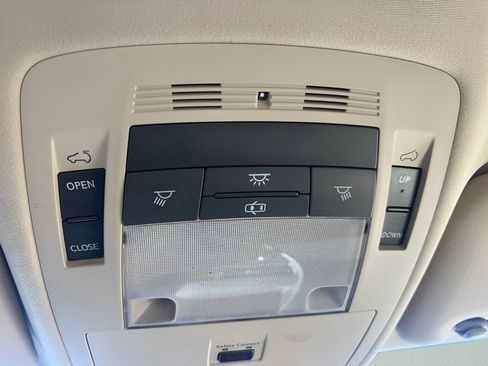 Used 2013 Lexus RX 450h AWD w/ Navigation Pkg image 28
