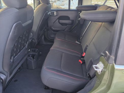 Used 2022 Jeep Wrangler Unlimited Rubicon w/ Xtreme Recon 35" Tire Package image 12