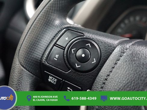 Used 2015 Toyota RAV4 LE FWD image 18