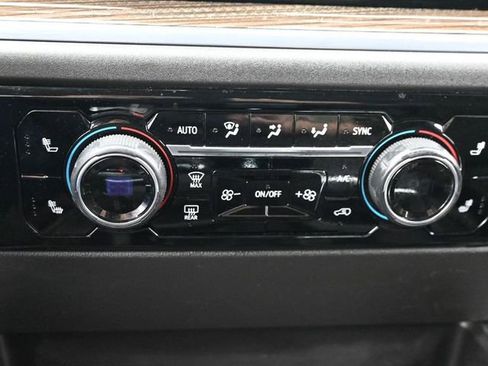 Used 2023 Chevrolet Silverado 1500 RST image 23