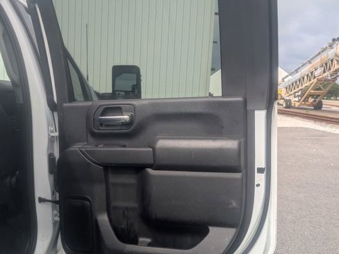 Used 2025 GMC Sierra 3500 Pro w/ 1SA Pro Safety Plus Package AWD/4WD image 21
