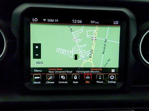 Used 2023 Jeep Wrangler Unlimited Rubicon 4xe AWD/4WD image 21