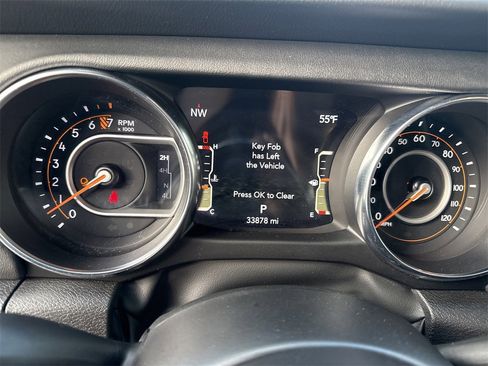 Used 2022 Jeep Gladiator Overland w/ Popular Equipment Package image 27