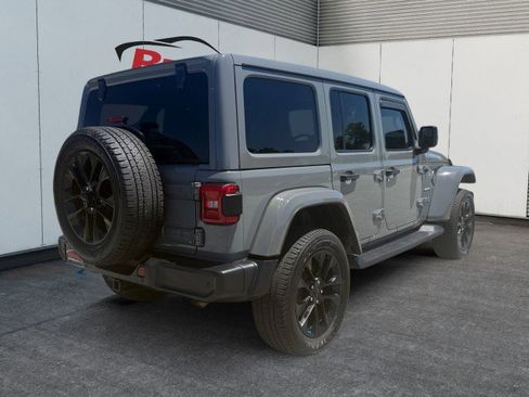 Used 2023 Jeep Wrangler Unlimited Sahara w/ Cold Weather Group AWD/4WD image 13