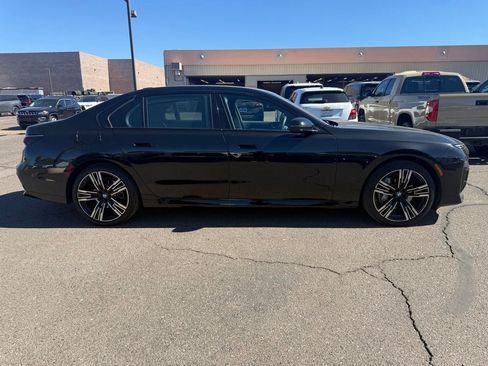 Used 2023 BMW 740i RWD image 4
