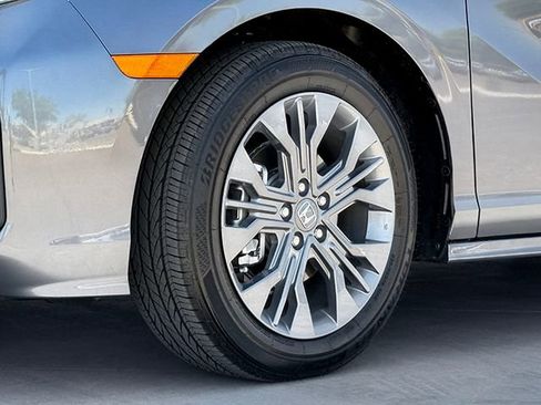 Certified 2026 Honda Odyssey Touring image 33