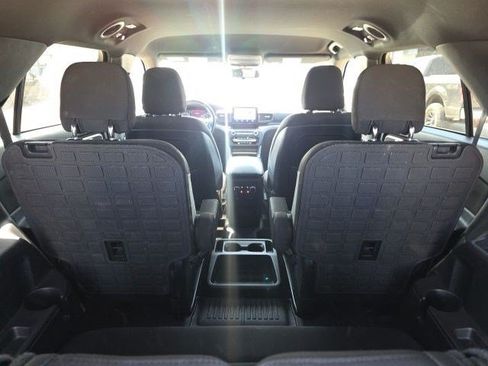 Used 2020 Ford Explorer XLT w/ Comfort Package AWD/4WD image 11
