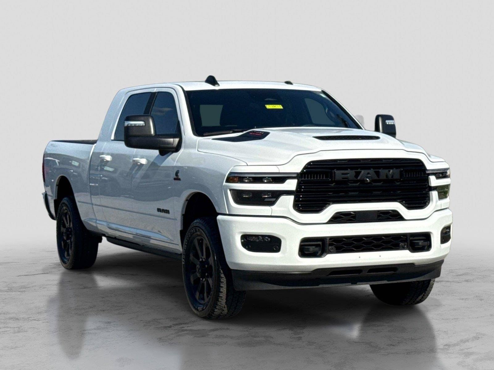 Certified 2025 RAM 2500 Laramie AWD/4WD image 3