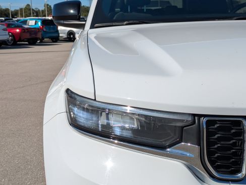 Used 2021 Jeep Grand Cherokee L Laredo w/ Luxury Tech Group I image 11