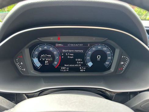 Certified 2025 Audi Q3 2.0T Premium Plus w/ Premium Plus Package AWD/4WD image 21